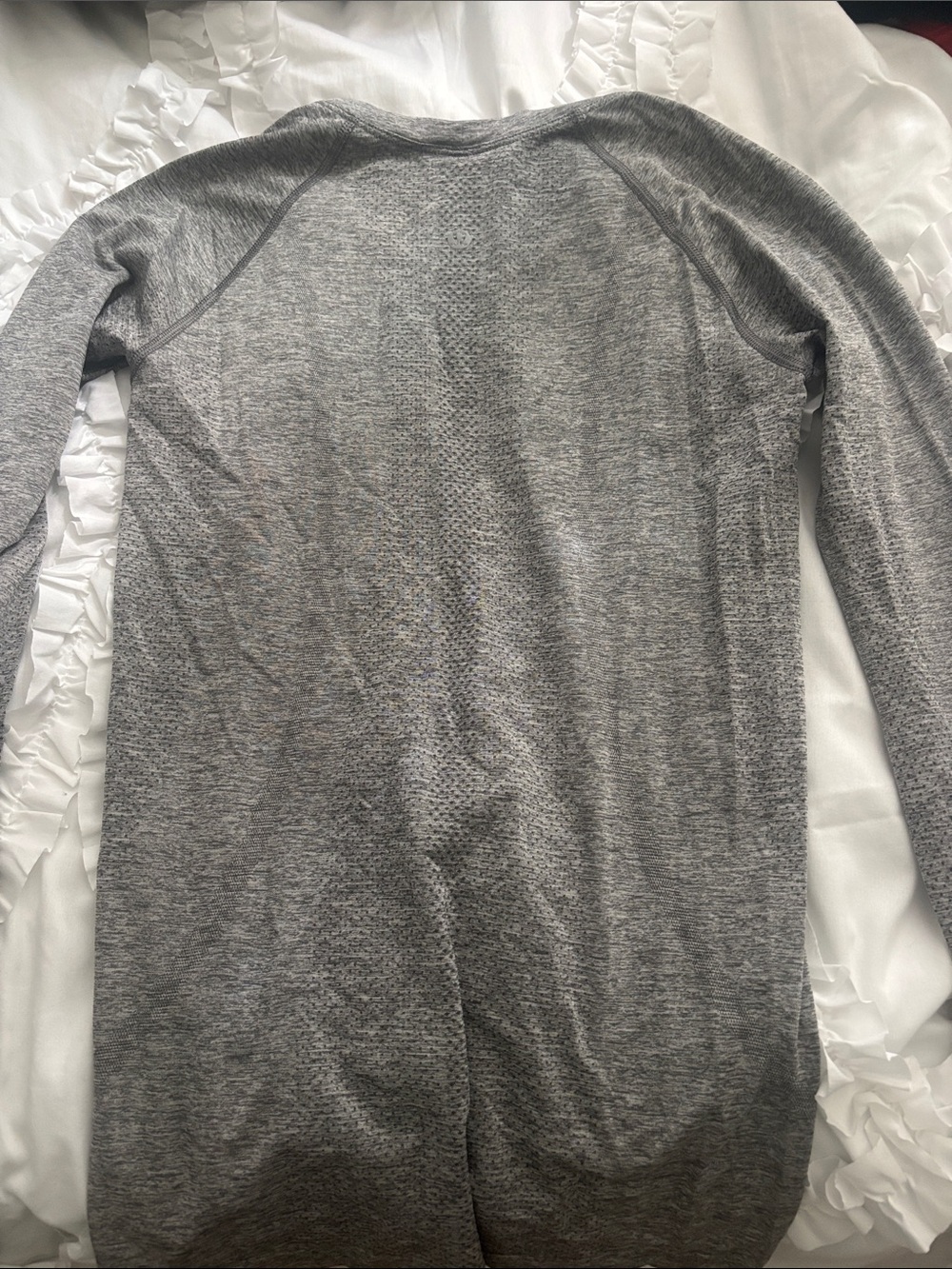 Lululemon long sleeve swiftly tech size 4